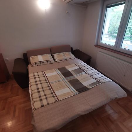Zagrebska Flat Apartment Скопие Екстериор снимка