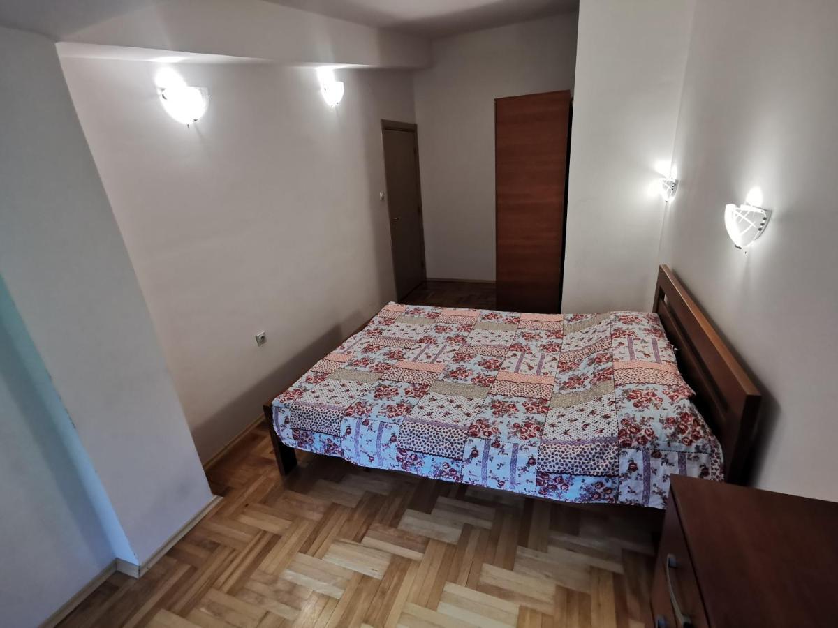 Zagrebska Flat Apartment Скопие Екстериор снимка