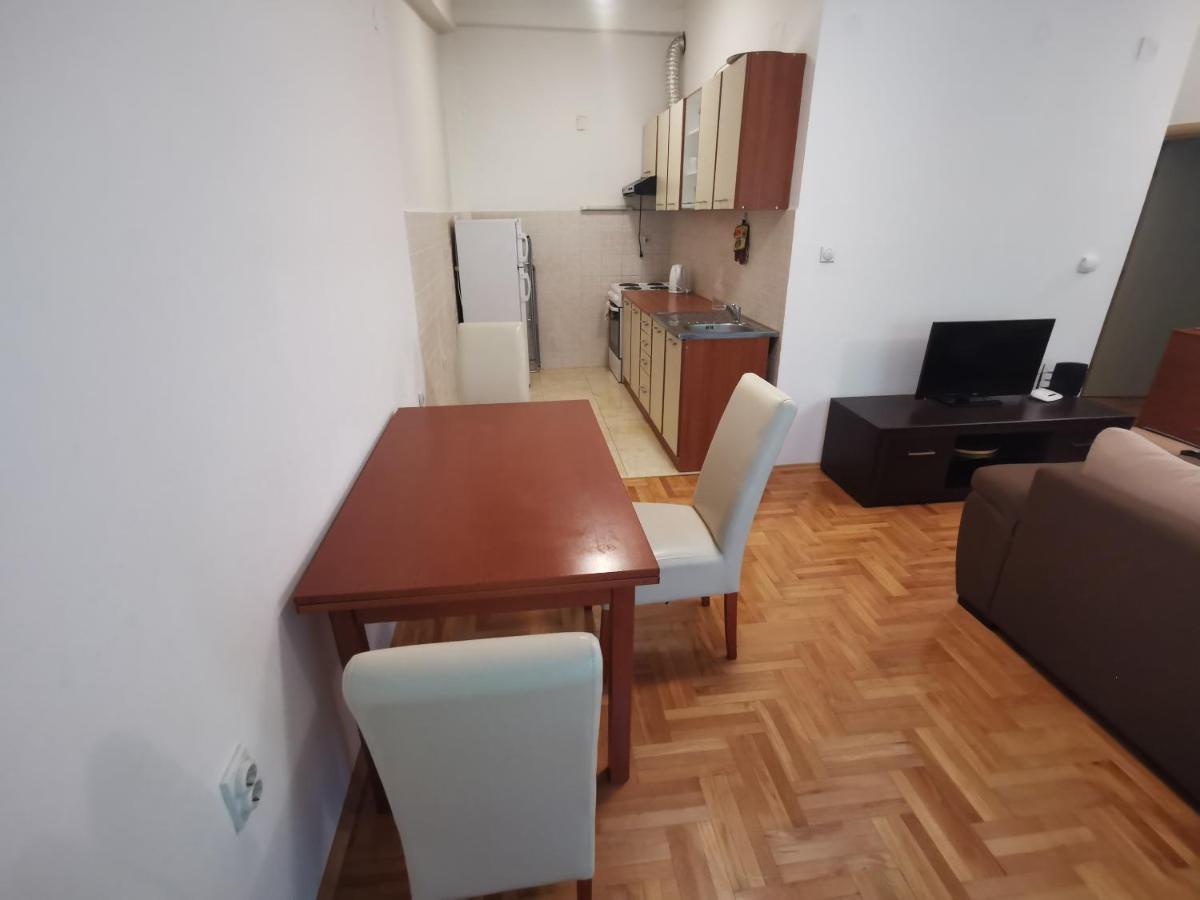Zagrebska Flat Apartment Скопие Екстериор снимка
