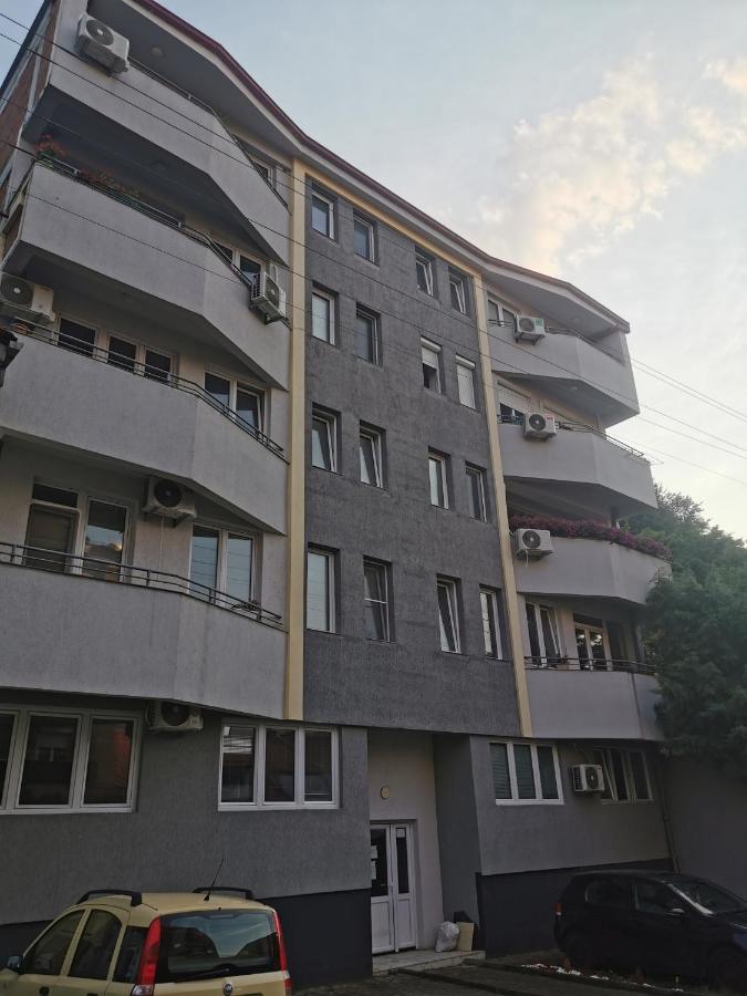 Zagrebska Flat Apartment Скопие Екстериор снимка